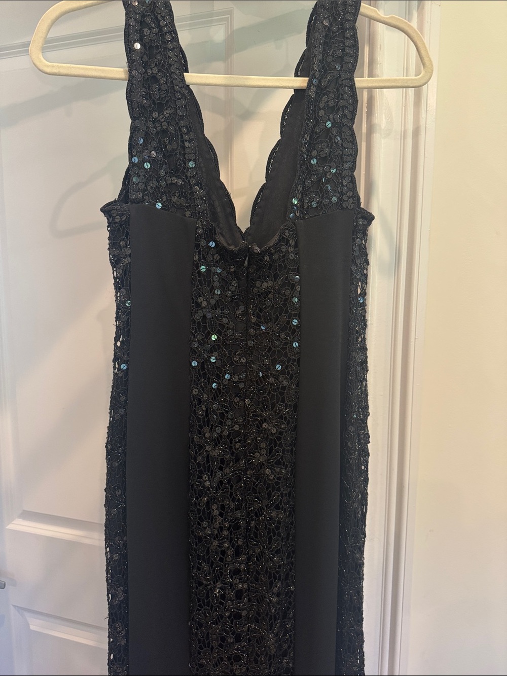 Vintage Jovani Black Beaded Lace V-Neck Evening Gown - Picture 4 of 10